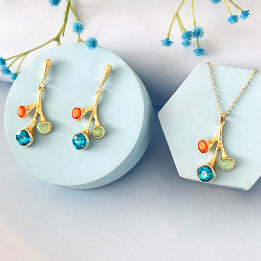 Luxurious Pendant Set