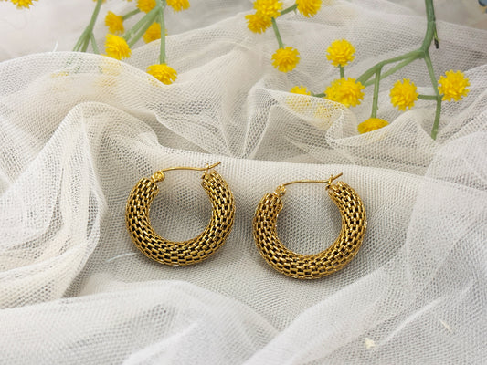 Gold mesh hoop earrings