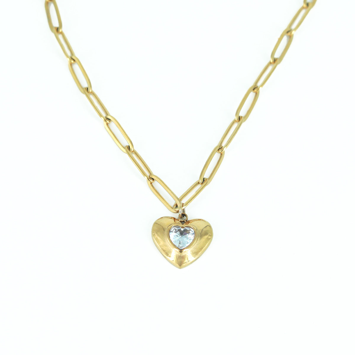 Elegant heart-shaped bracelet