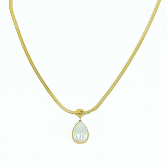 Pearl drop pendant with Flat snake chain