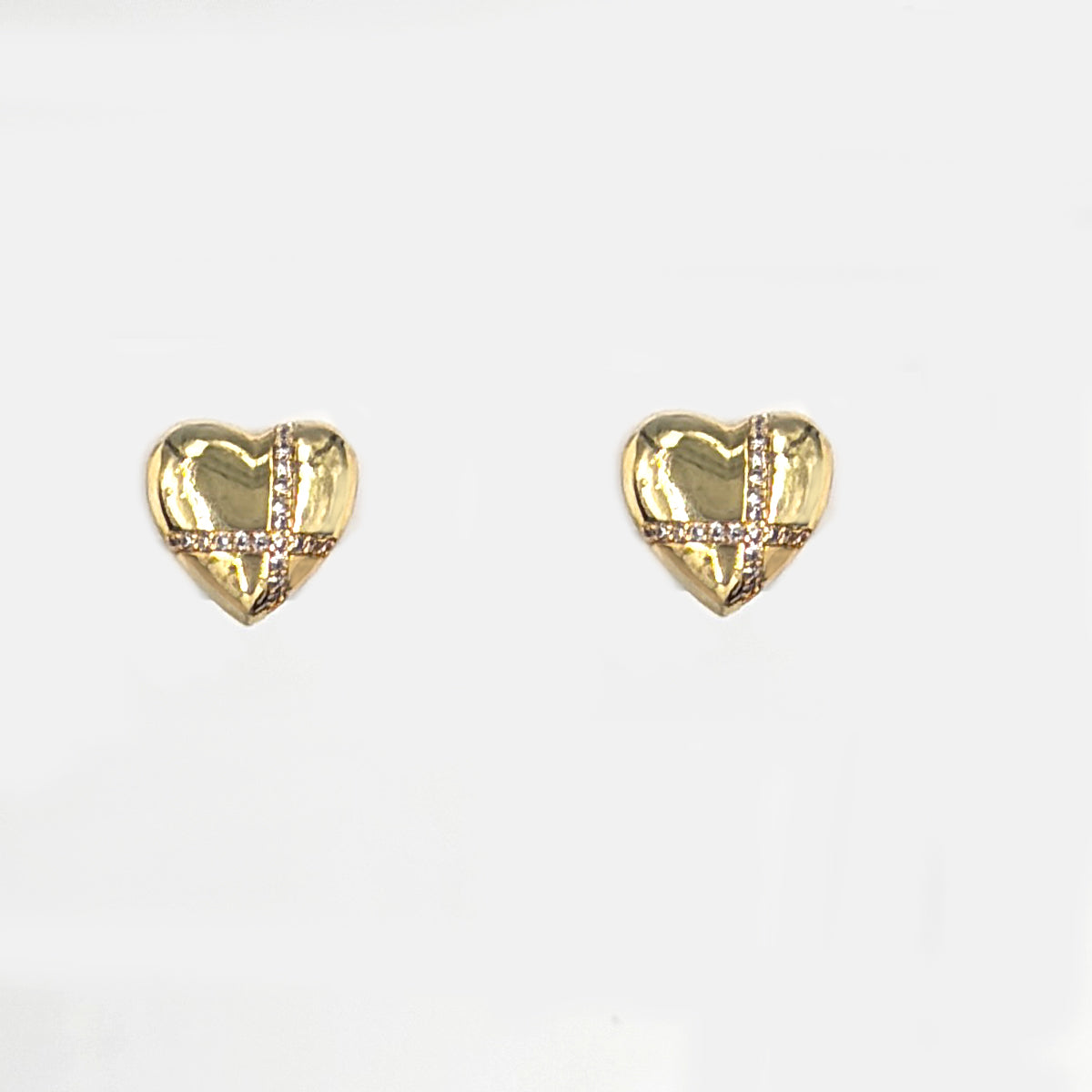 Exquisite heart-shaped gold pendant set